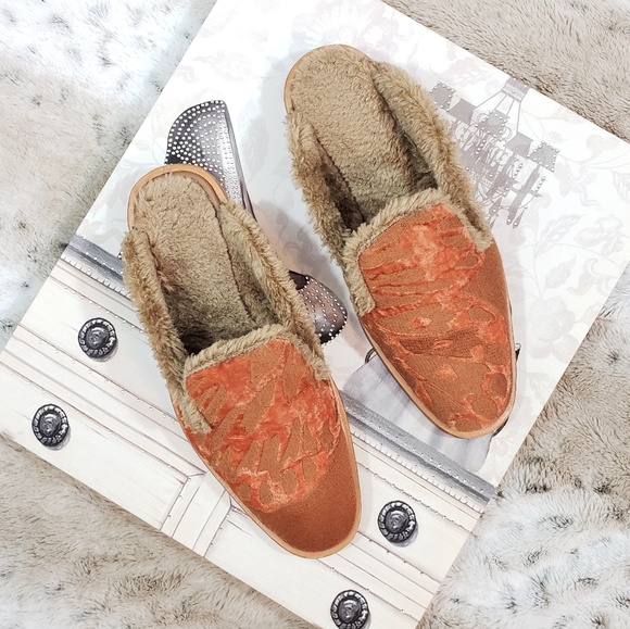 Free People Shoes - Free People Embroidered Fur Mule